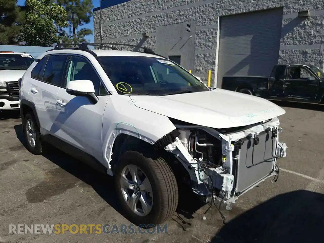 1 Фотография поврежденного автомобиля 2T3P1RFV2MC219726 TOYOTA RAV4 2021