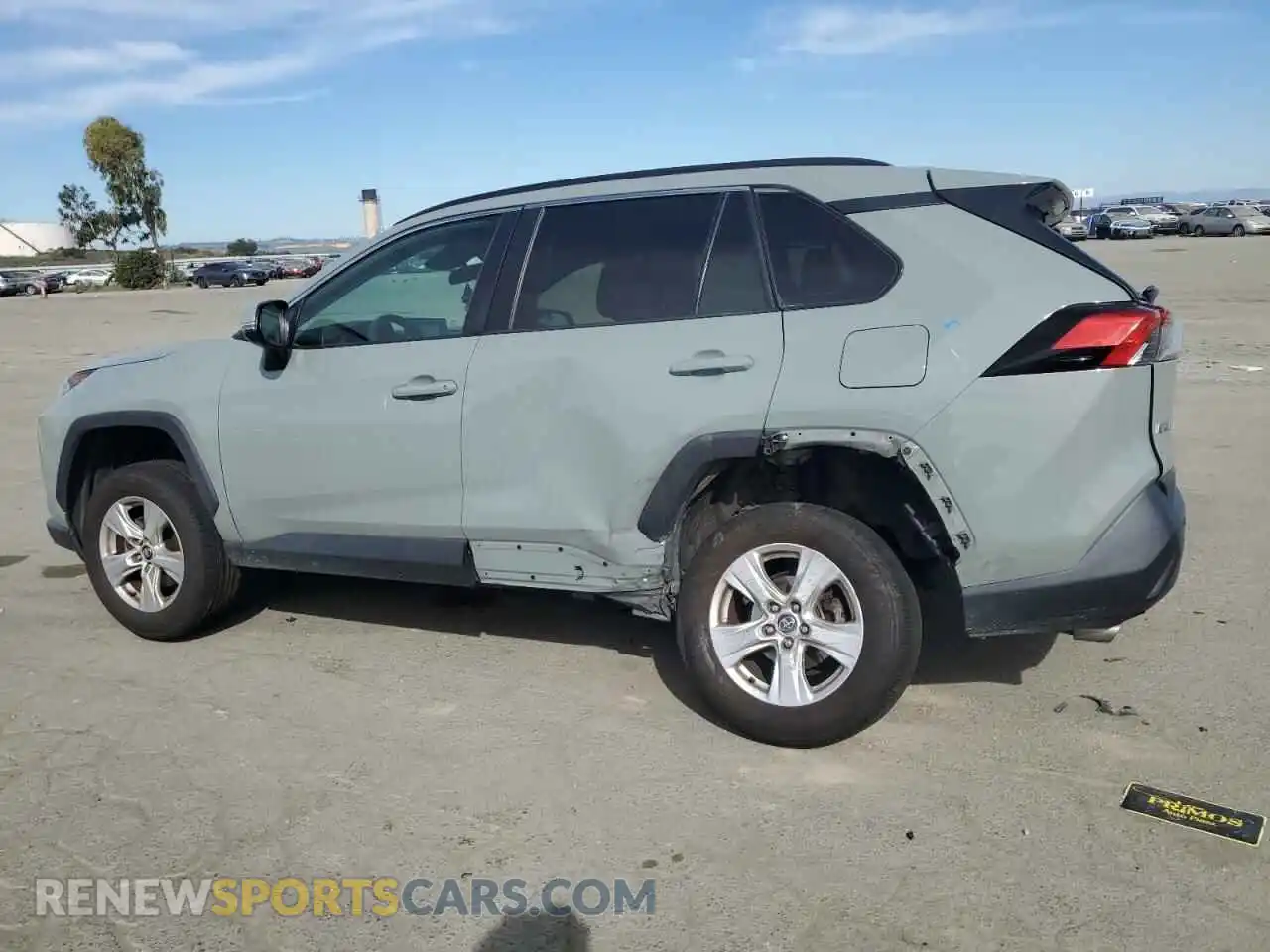 2 Photograph of a damaged car 2T3P1RFV2MW162541 TOYOTA RAV4 2021
