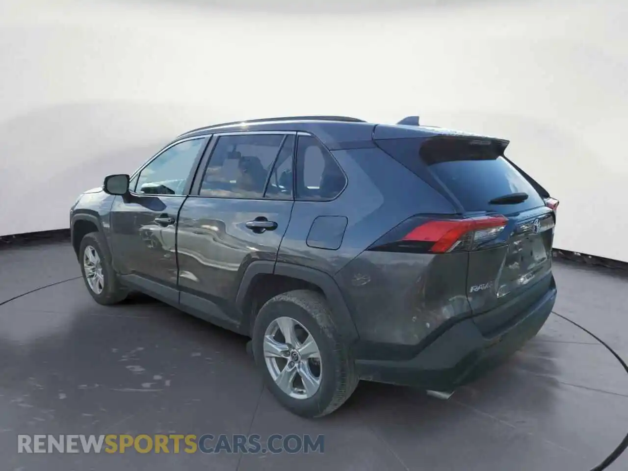2 Photograph of a damaged car 2T3P1RFV2MW183678 TOYOTA RAV4 2021