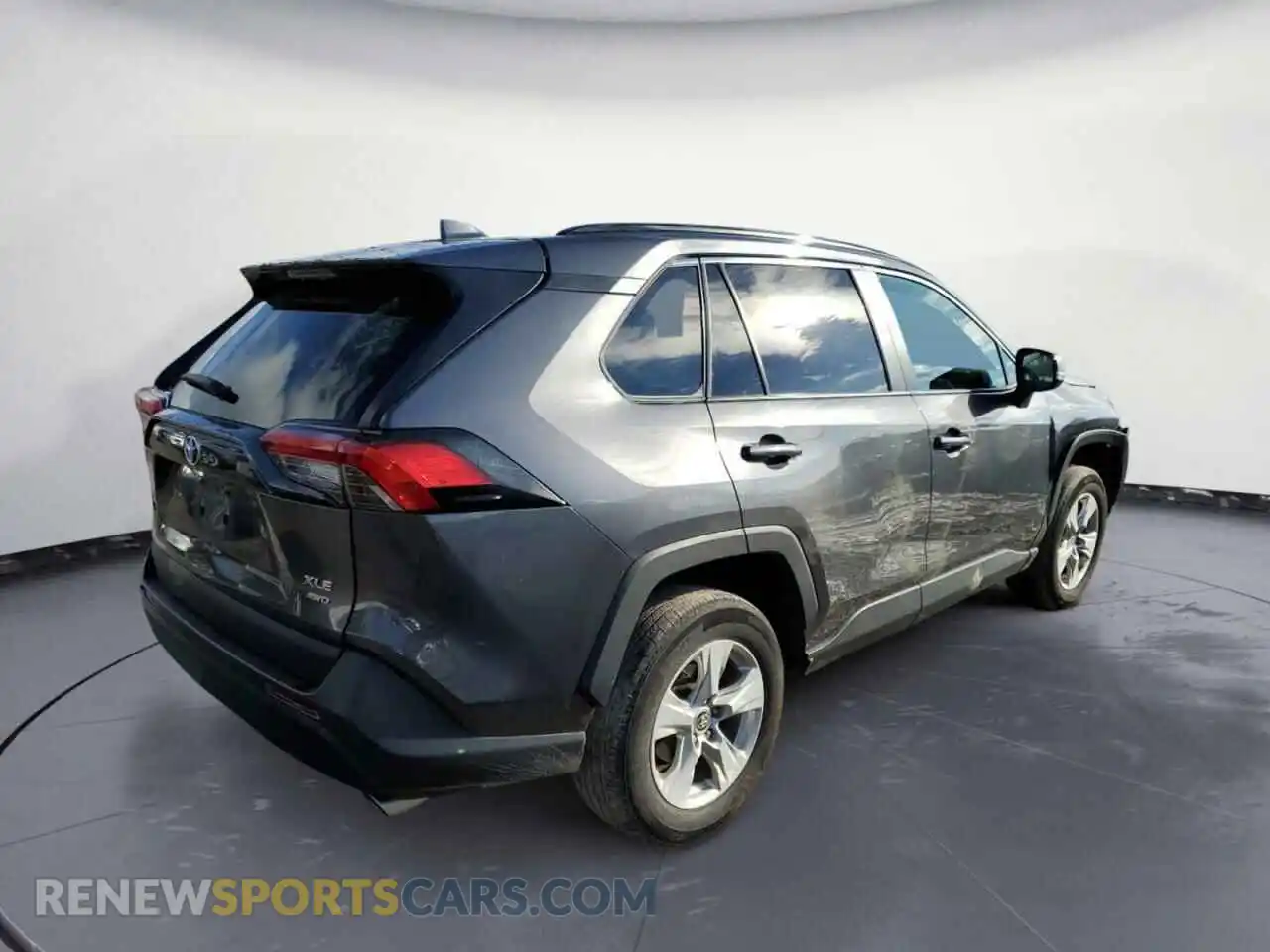 3 Photograph of a damaged car 2T3P1RFV2MW183678 TOYOTA RAV4 2021