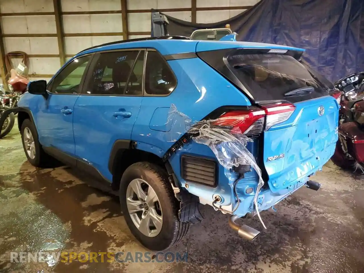 2 Photograph of a damaged car 2T3P1RFV2MW186290 TOYOTA RAV4 2021