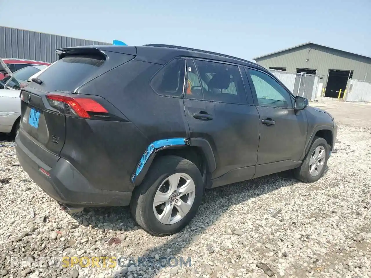 3 Photograph of a damaged car 2T3P1RFV2MW206067 TOYOTA RAV4 2021