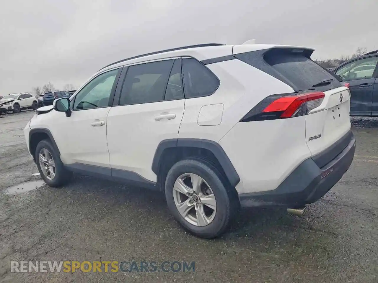 2 Photograph of a damaged car 2T3P1RFV3MC152554 TOYOTA RAV4 2021