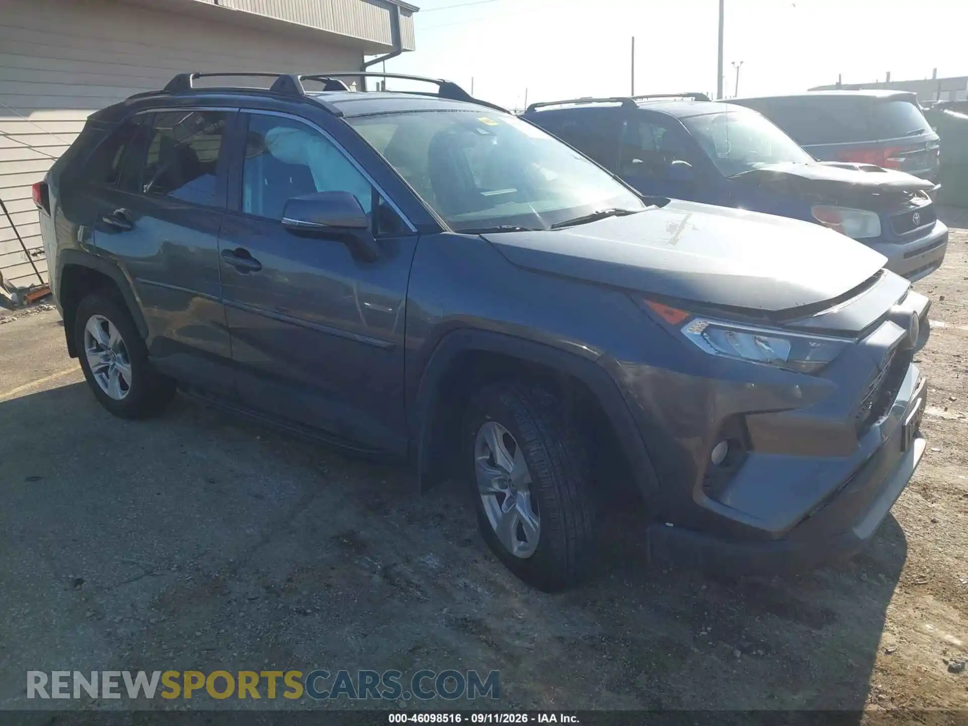 1 Photograph of a damaged car 2T3P1RFV3MC157950 TOYOTA RAV4 2021