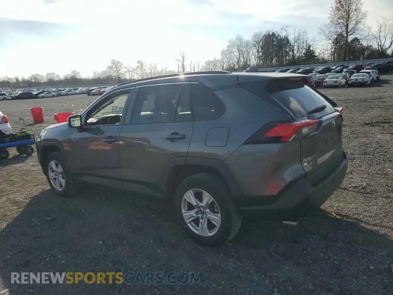 2 Photograph of a damaged car 2T3P1RFV3MC194044 TOYOTA RAV4 2021