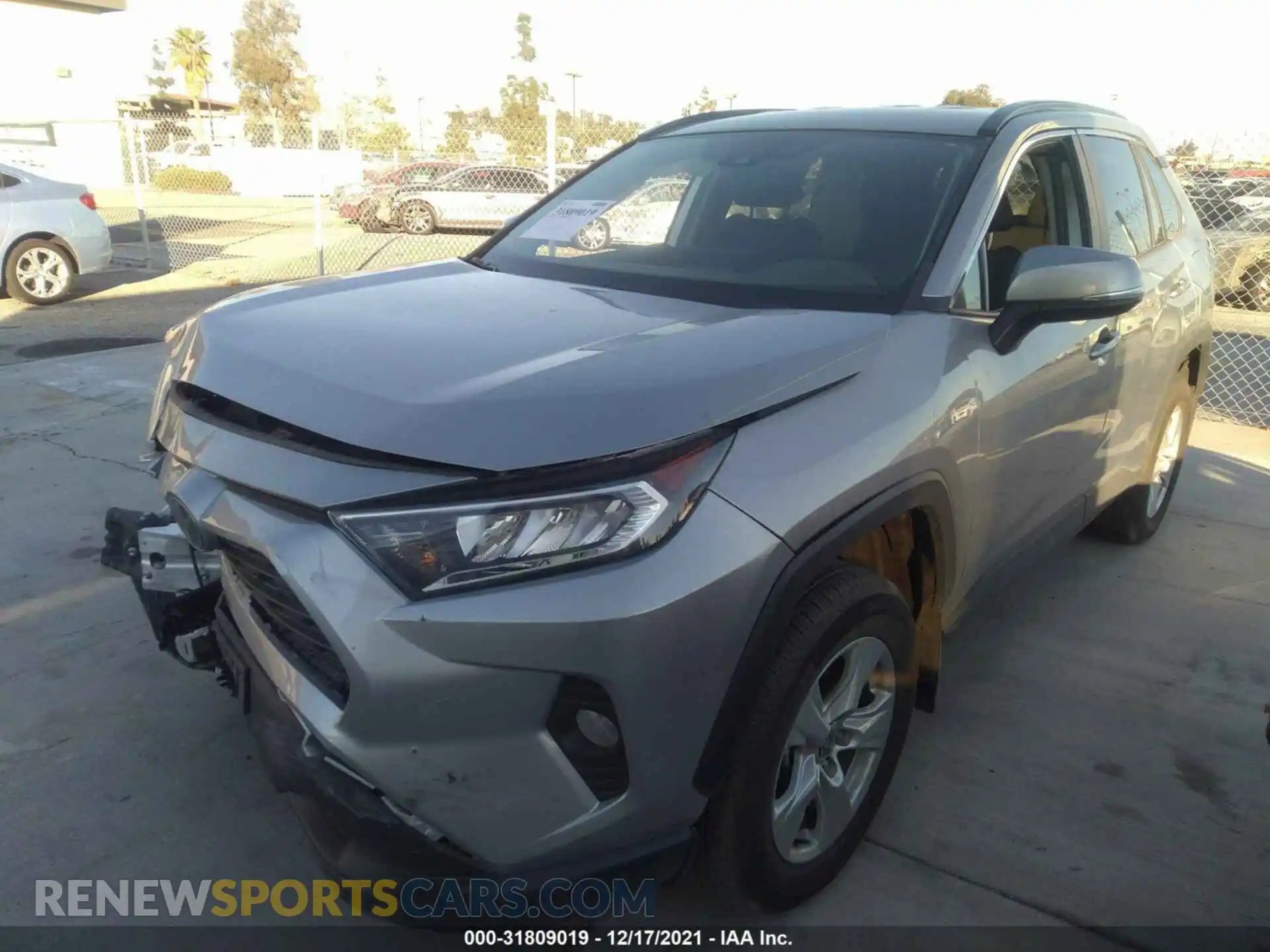 2 fotografías del automóvil dañado 2T3P1RFV3MC219654 TOYOTA RAV4 2021