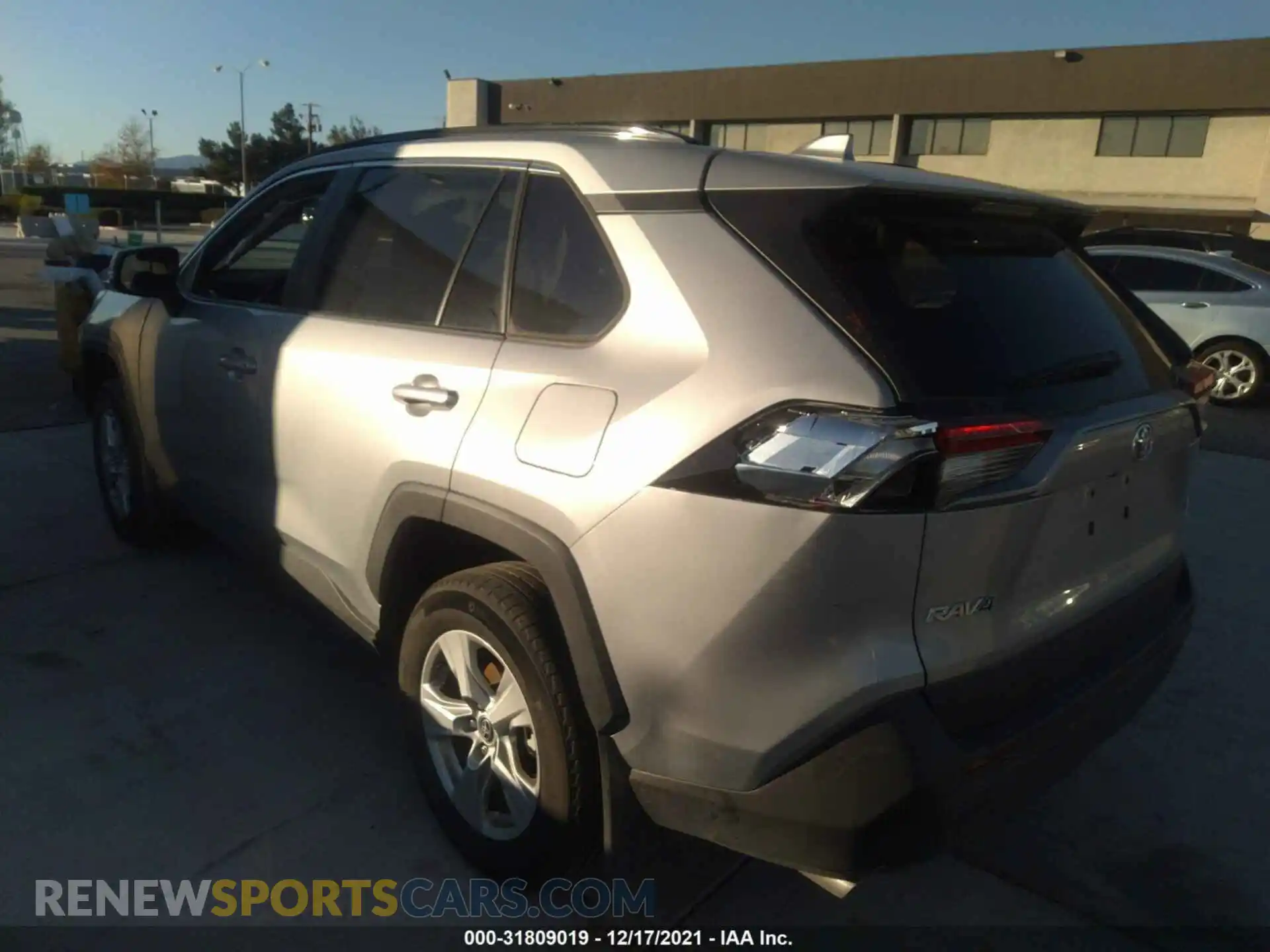 3 fotografías del automóvil dañado 2T3P1RFV3MC219654 TOYOTA RAV4 2021