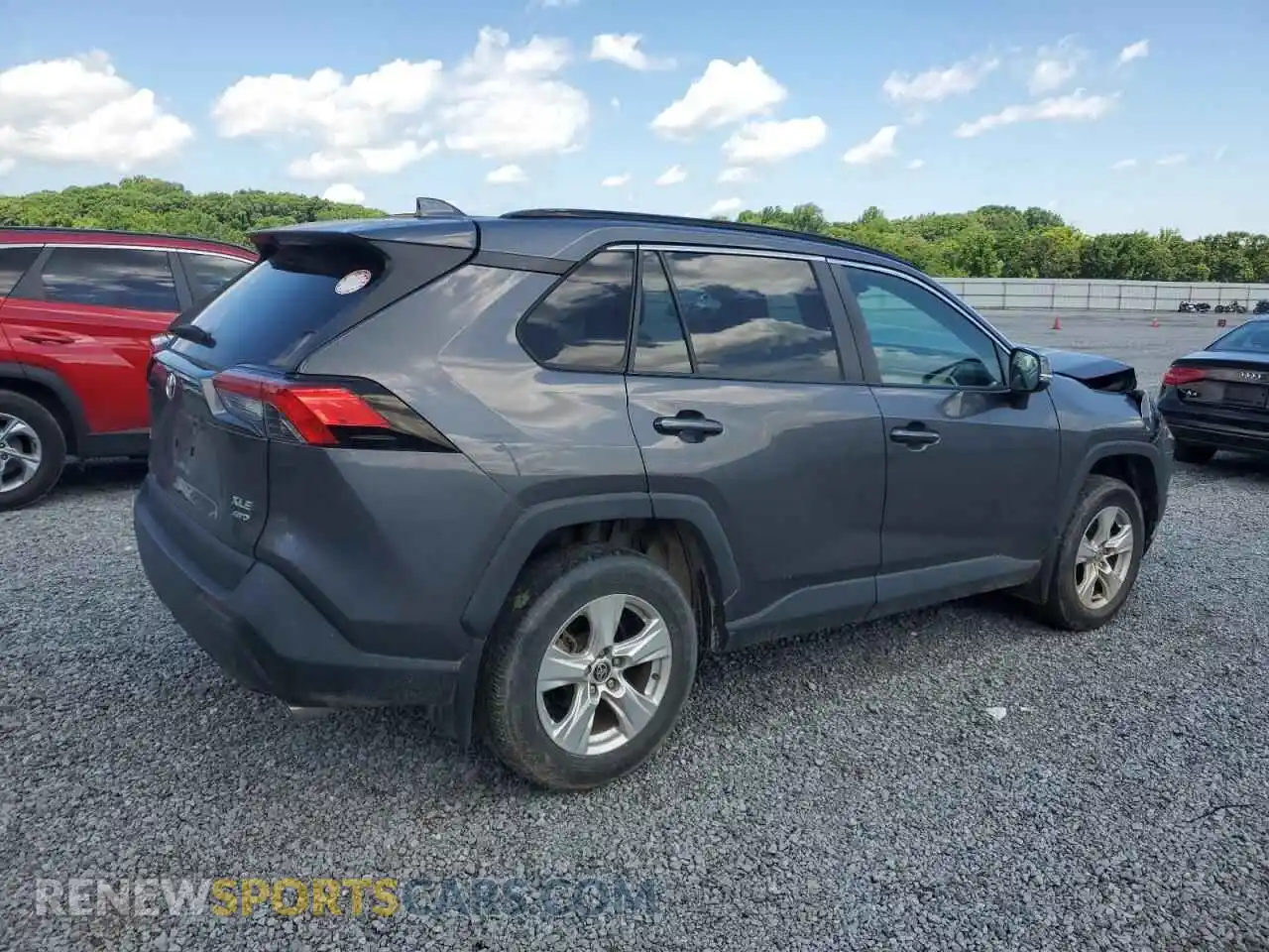 3 Photograph of a damaged car 2T3P1RFV3MC230234 TOYOTA RAV4 2021