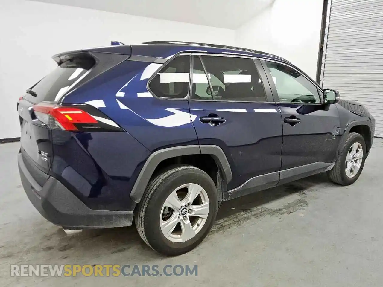 3 Фотография поврежденного автомобиля 2T3P1RFV3MW161382 TOYOTA RAV4 2021