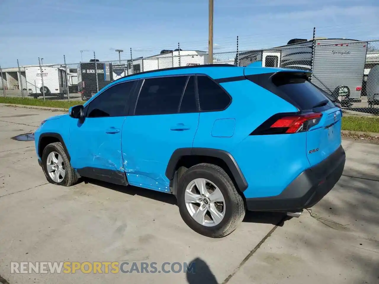 2 fotografías del automóvil dañado 2T3P1RFV3MW210581 TOYOTA RAV4 2021