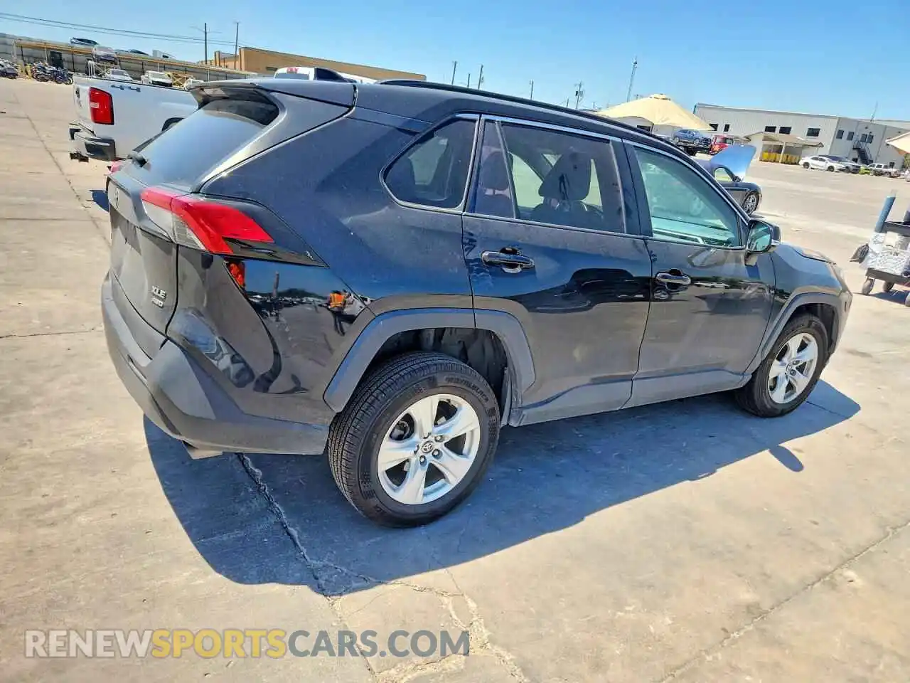 3 fotografías del automóvil dañado 2T3P1RFV3MW212380 TOYOTA RAV4 2021