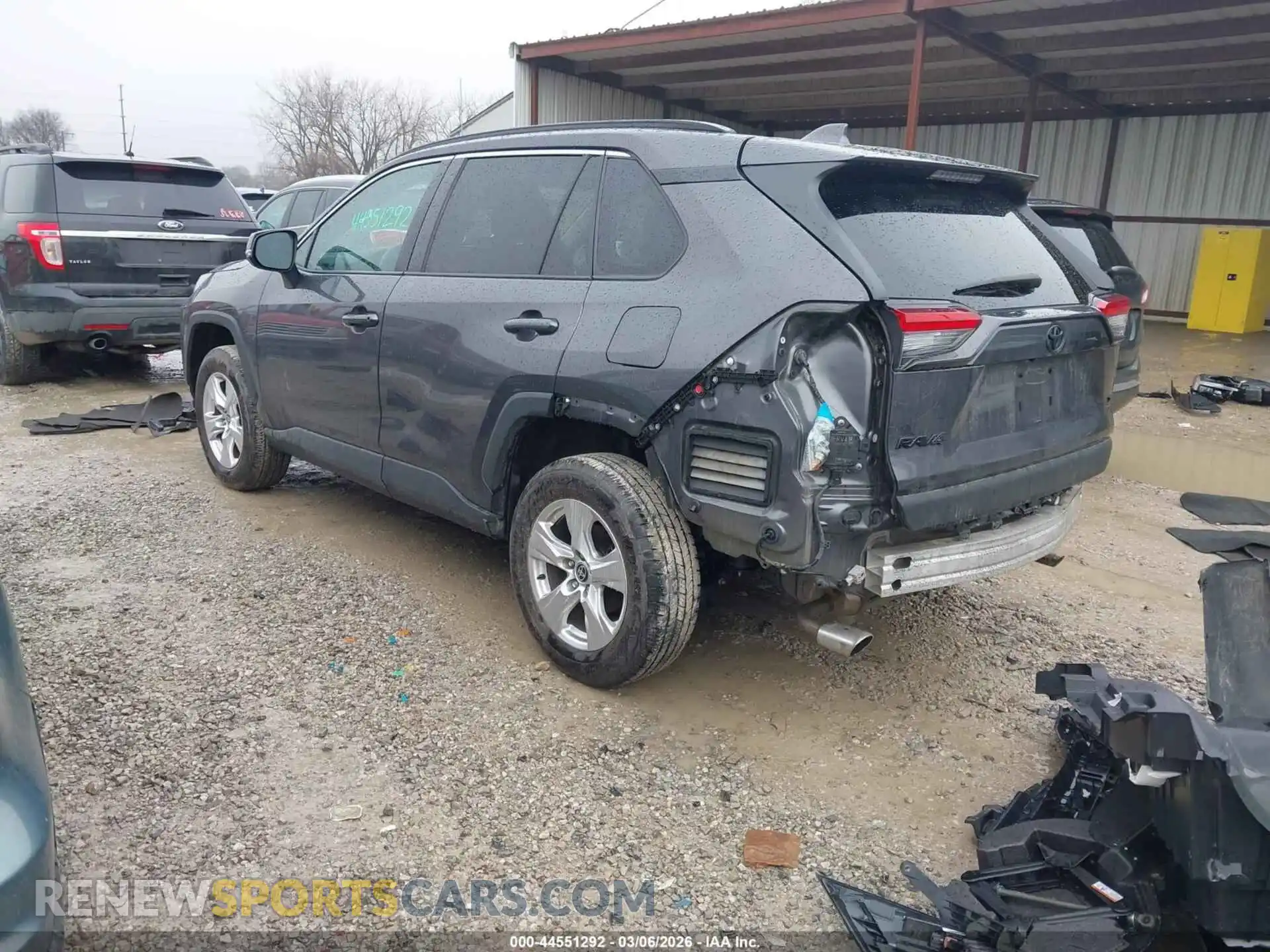 3 Photograph of a damaged car 2T3P1RFV3MW245380 TOYOTA RAV4 2021
