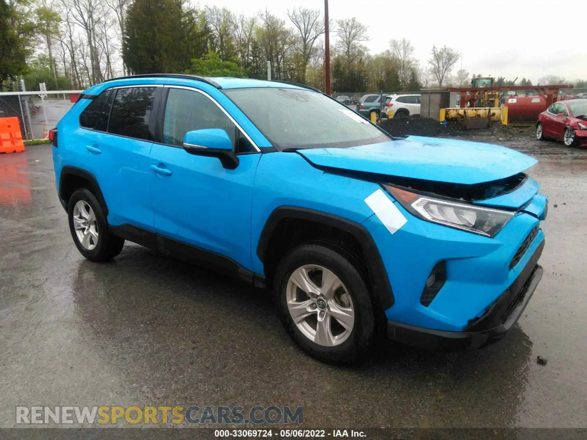 1 Photograph of a damaged car 2T3P1RFV4MC142552 TOYOTA RAV4 2021