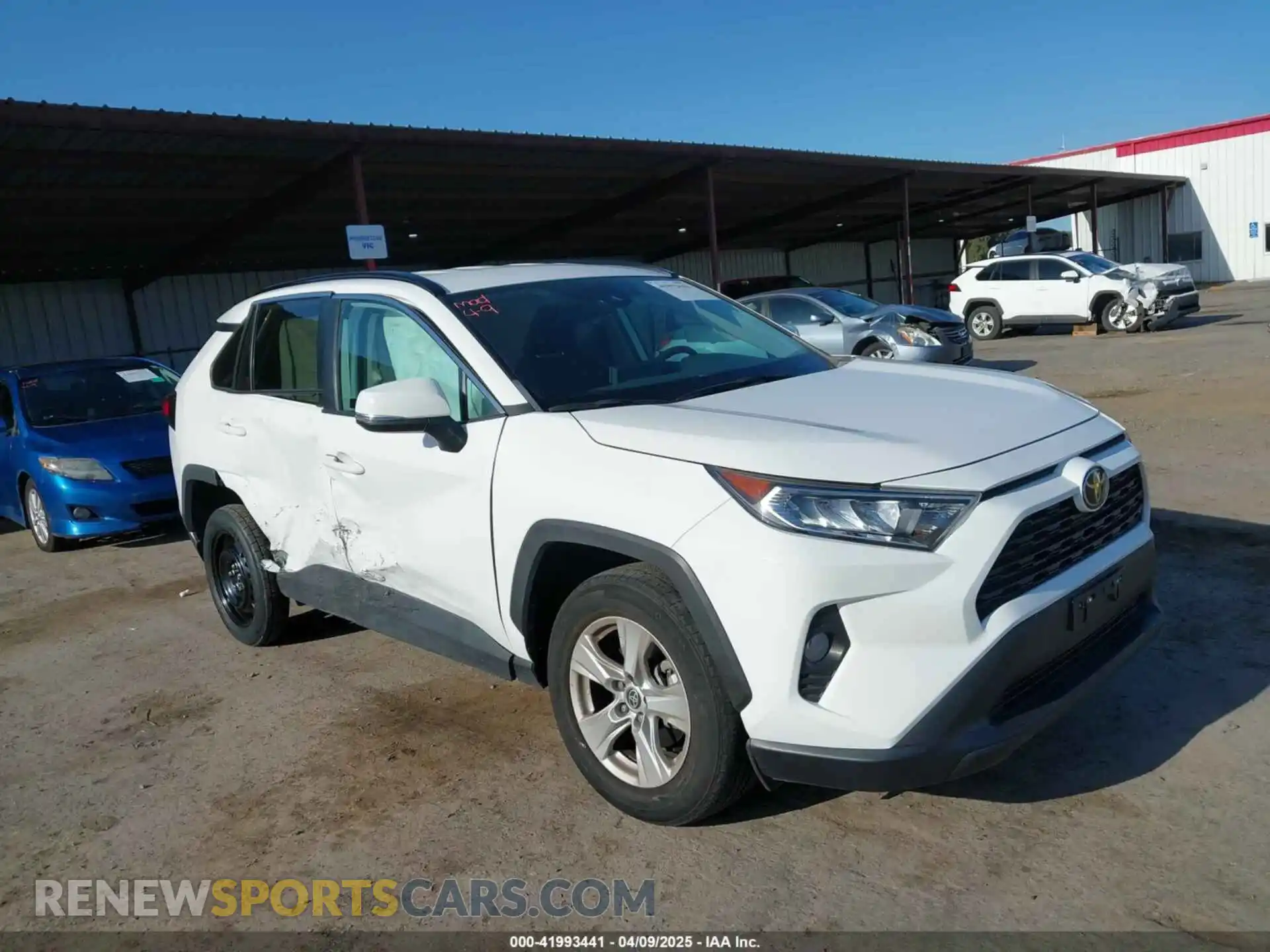 1 Photograph of a damaged car 2T3P1RFV4MC176328 TOYOTA RAV4 2021