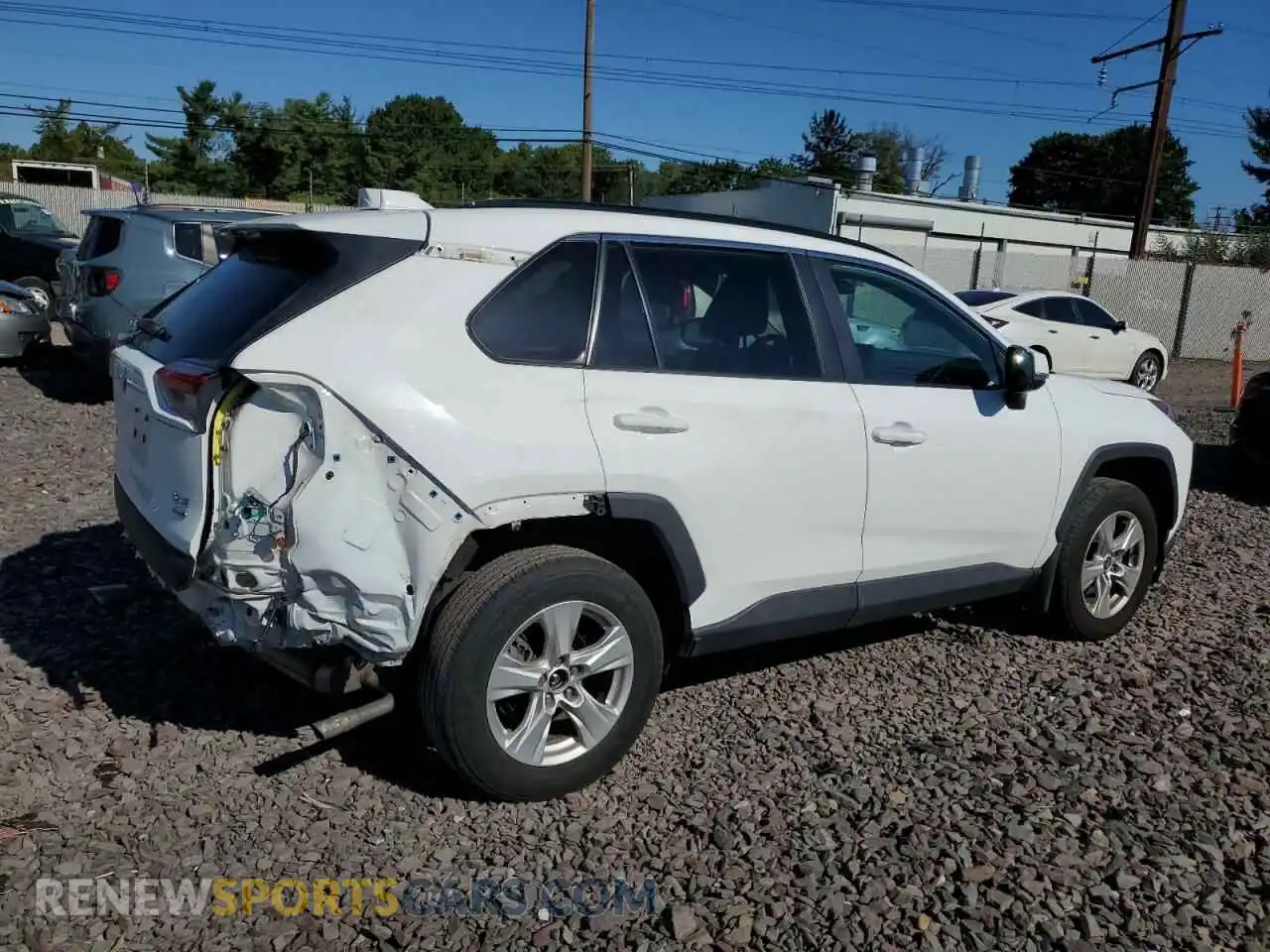 3 Photograph of a damaged car 2T3P1RFV4MC183327 TOYOTA RAV4 2021