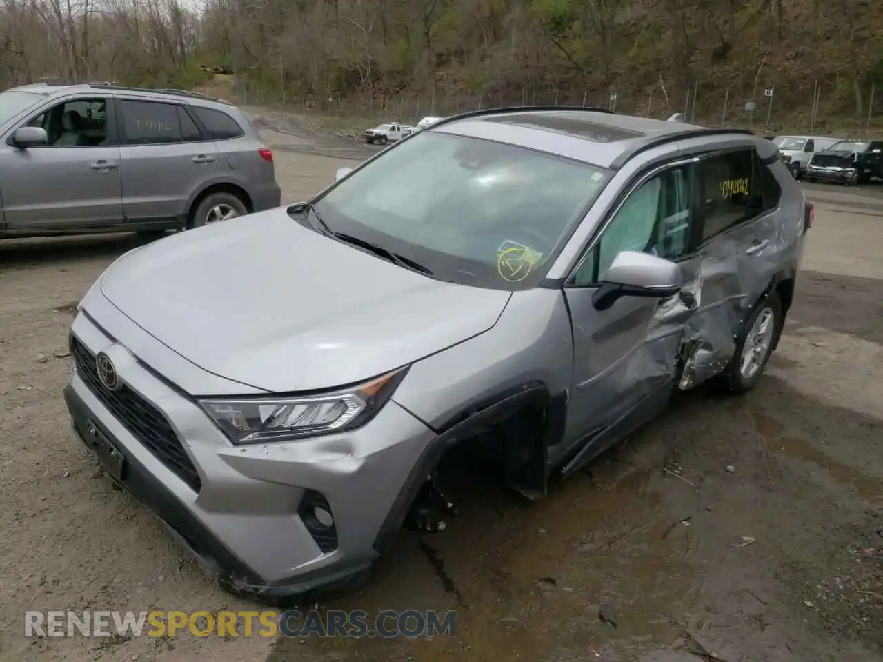 2 Photograph of a damaged car 2T3P1RFV4MC189516 TOYOTA RAV4 2021