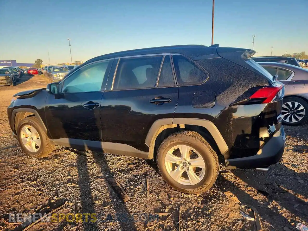 2 Photograph of a damaged car 2T3P1RFV4MC192061 TOYOTA RAV4 2021