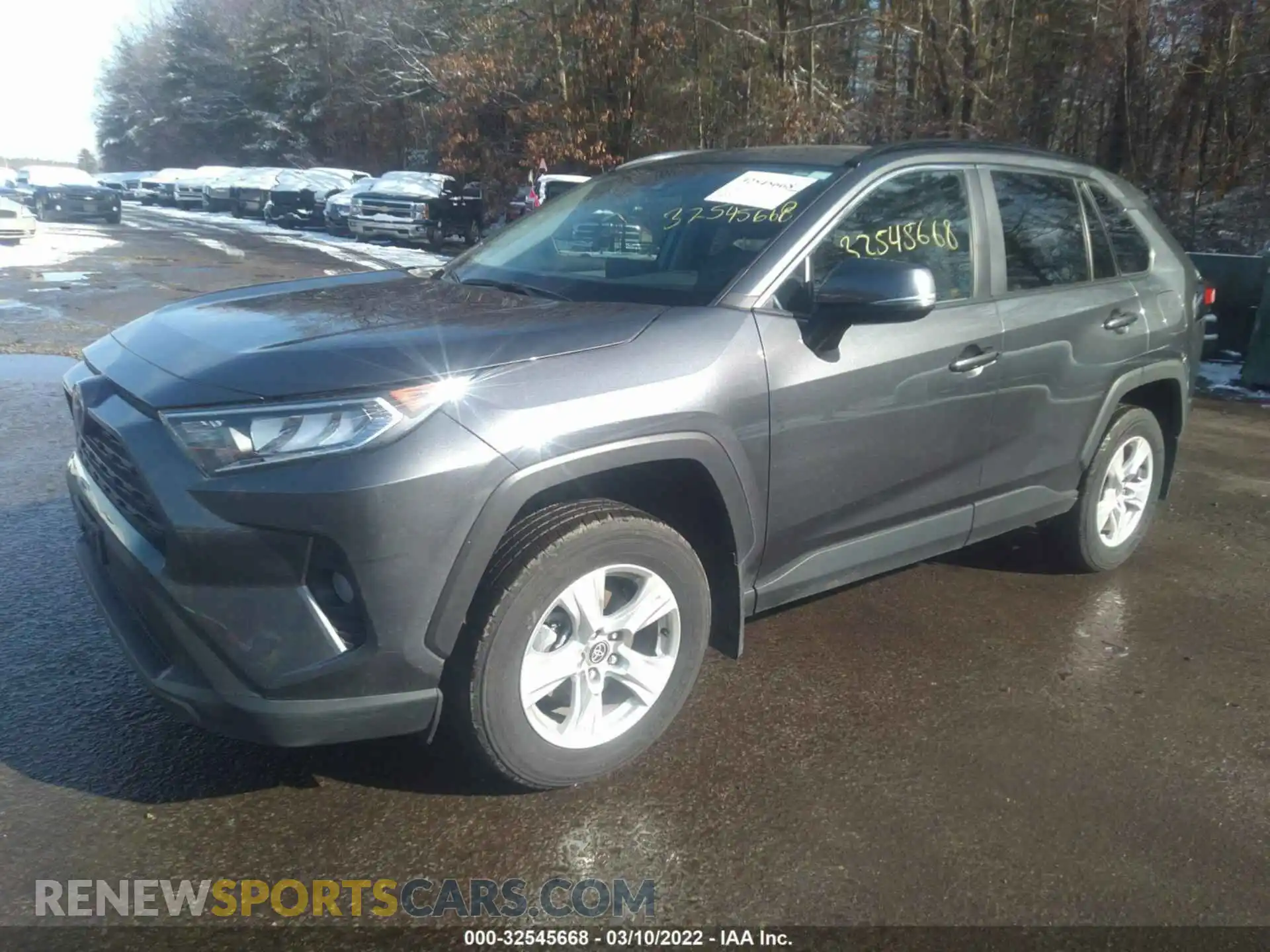 2 fotografías del automóvil dañado 2T3P1RFV4MC200207 TOYOTA RAV4 2021
