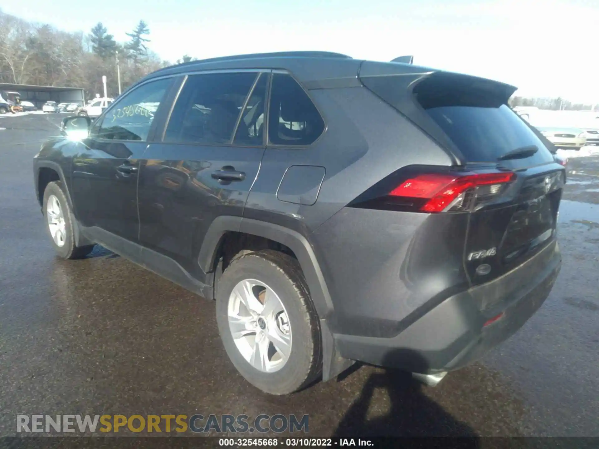 3 fotografías del automóvil dañado 2T3P1RFV4MC200207 TOYOTA RAV4 2021