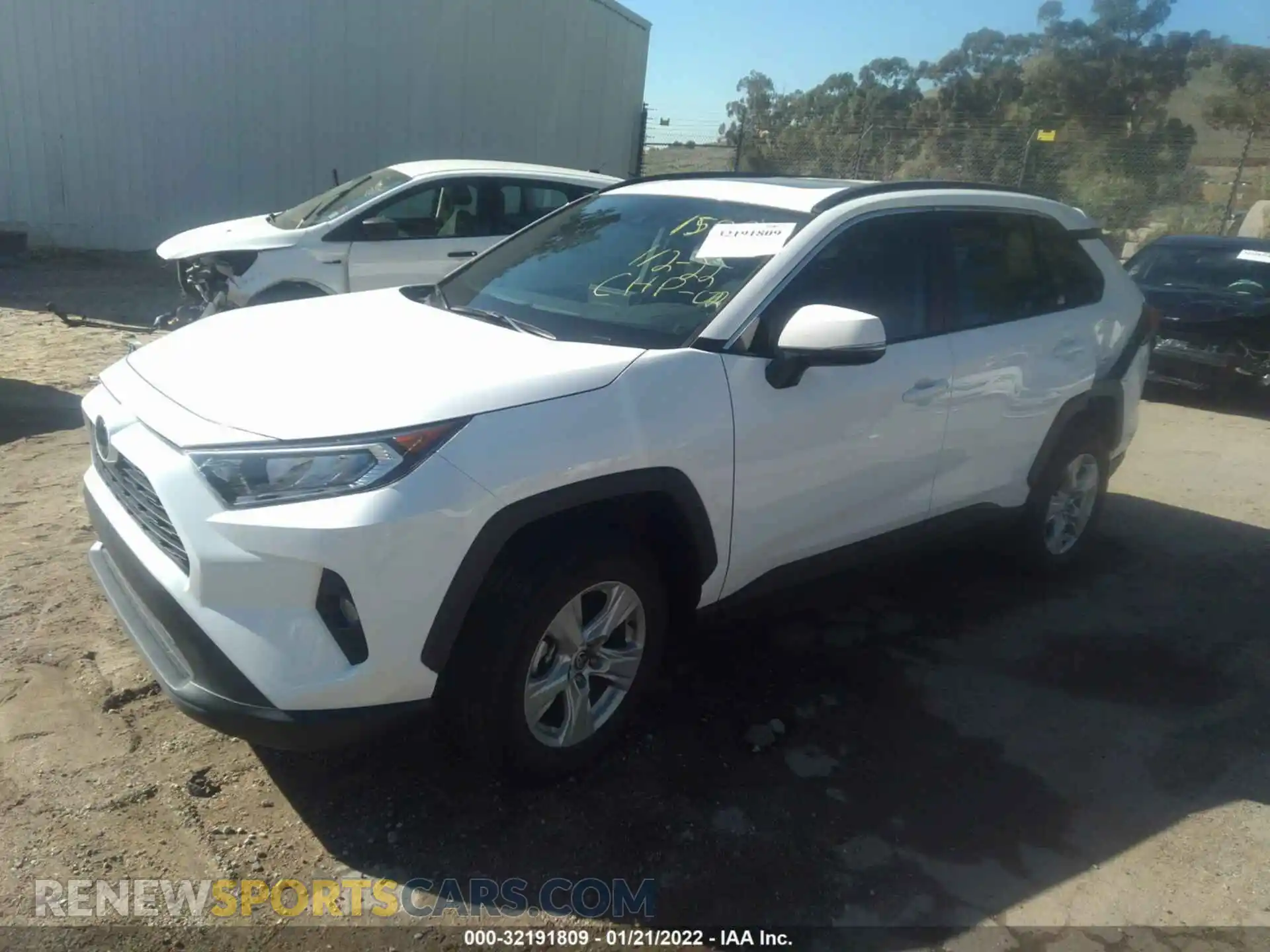 2 Photograph of a damaged car 2T3P1RFV4MC208789 TOYOTA RAV4 2021