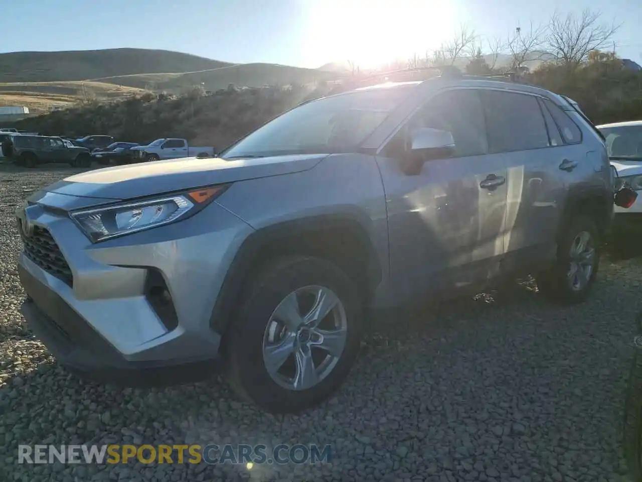 1 Photograph of a damaged car 2T3P1RFV4MC217718 TOYOTA RAV4 2021