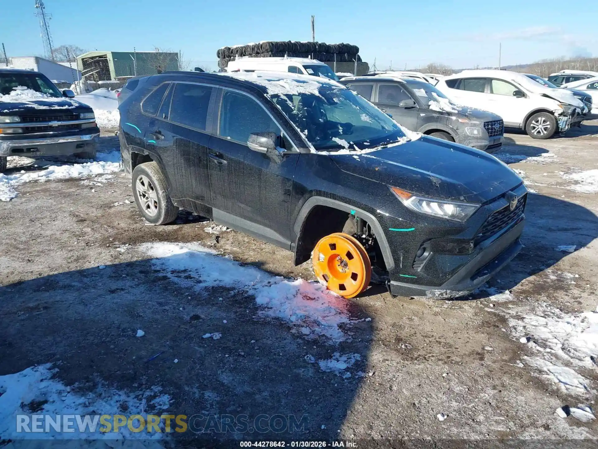 1 Photograph of a damaged car 2T3P1RFV4MC237886 TOYOTA RAV4 2021
