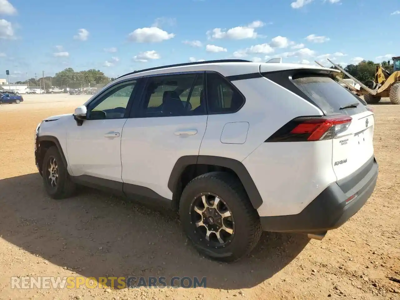 2 Photograph of a damaged car 2T3P1RFV4MC245969 TOYOTA RAV4 2021