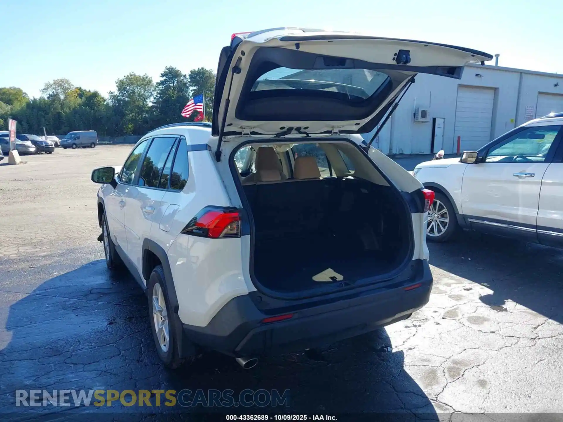 3 fotografías del automóvil dañado 2T3P1RFV4MW149371 TOYOTA RAV4 2021