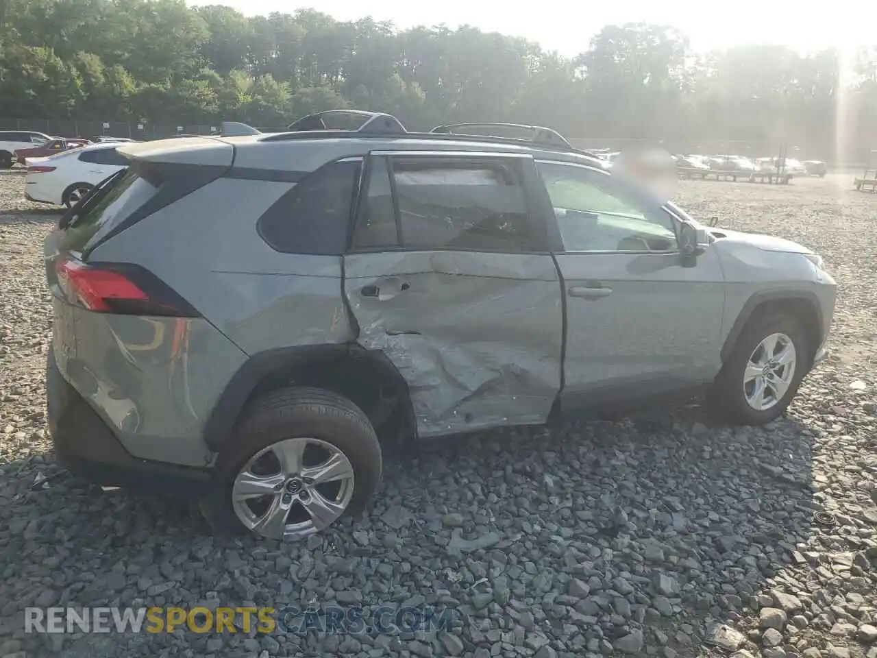 3 Photograph of a damaged car 2T3P1RFV4MW164243 TOYOTA RAV4 2021