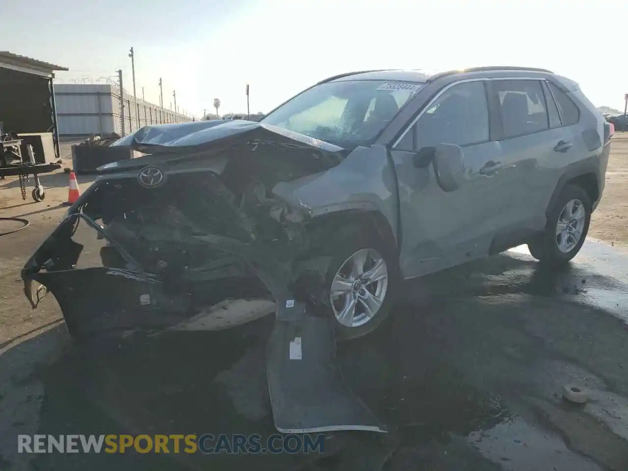 1 Photograph of a damaged car 2T3P1RFV4MW177798 TOYOTA RAV4 2021