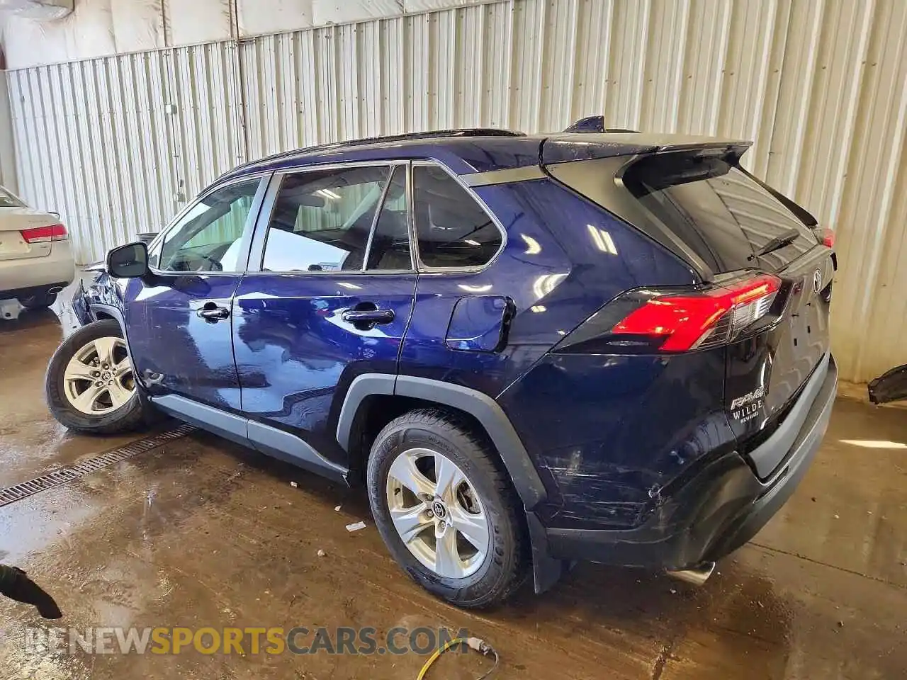 2 Photograph of a damaged car 2T3P1RFV4MW179969 TOYOTA RAV4 2021