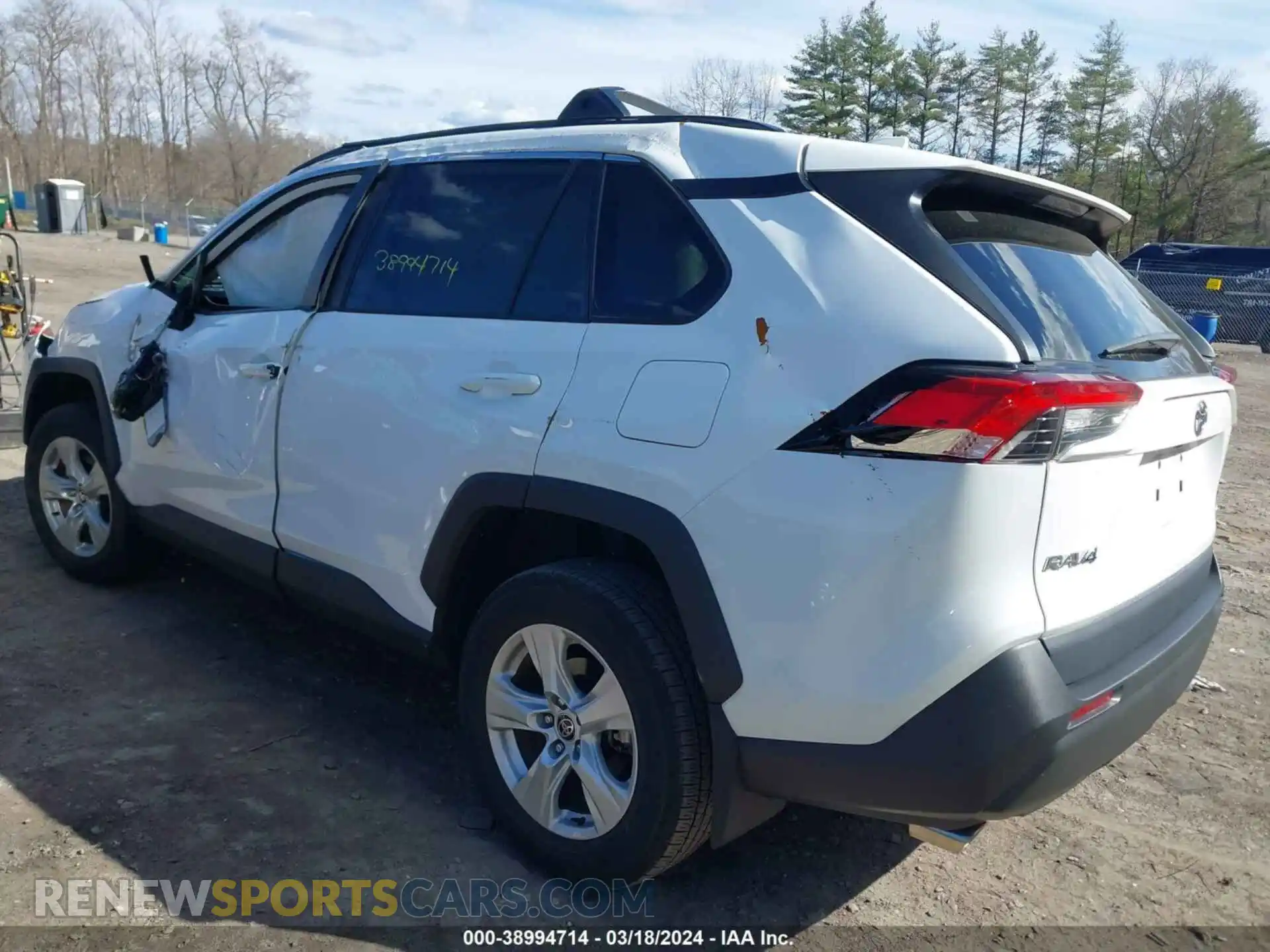3 Photograph of a damaged car 2T3P1RFV4MW182497 TOYOTA RAV4 2021