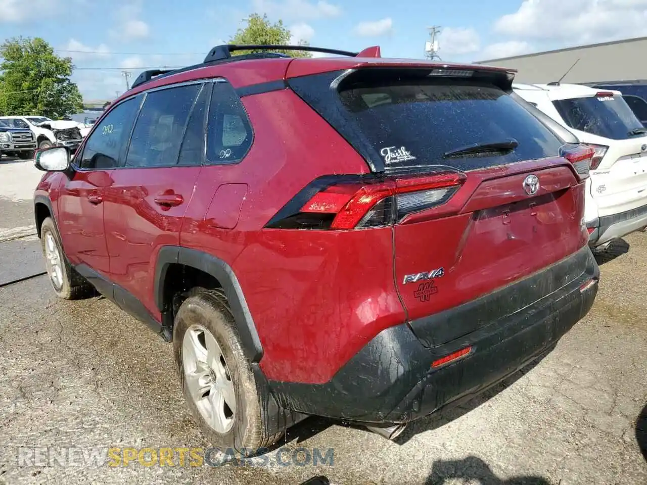 3 Photograph of a damaged car 2T3P1RFV4MW221511 TOYOTA RAV4 2021