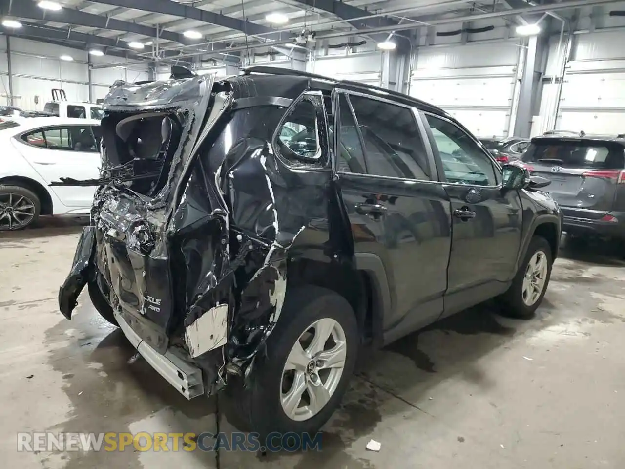3 Photograph of a damaged car 2T3P1RFV5MC166827 TOYOTA RAV4 2021
