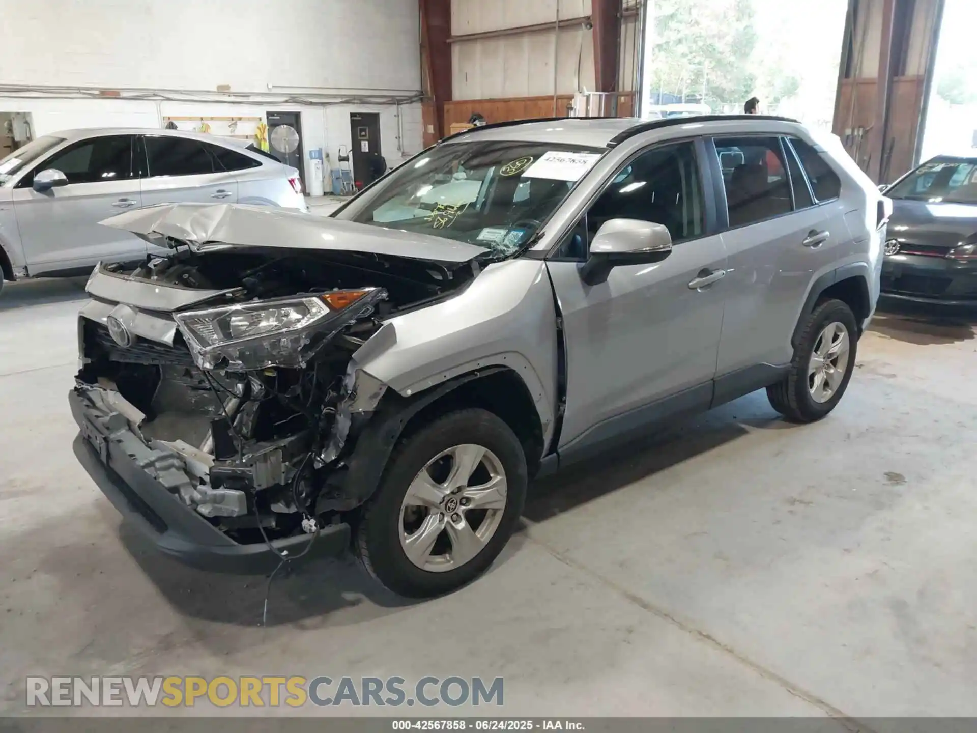 2 Photograph of a damaged car 2T3P1RFV5MC180890 TOYOTA RAV4 2021