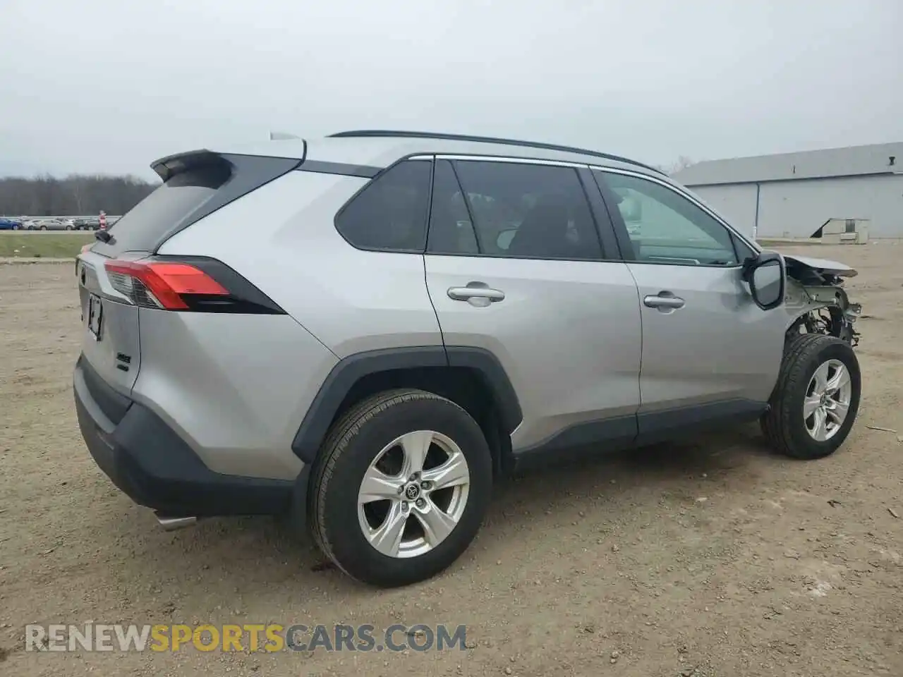 3 Photograph of a damaged car 2T3P1RFV5MC215038 TOYOTA RAV4 2021