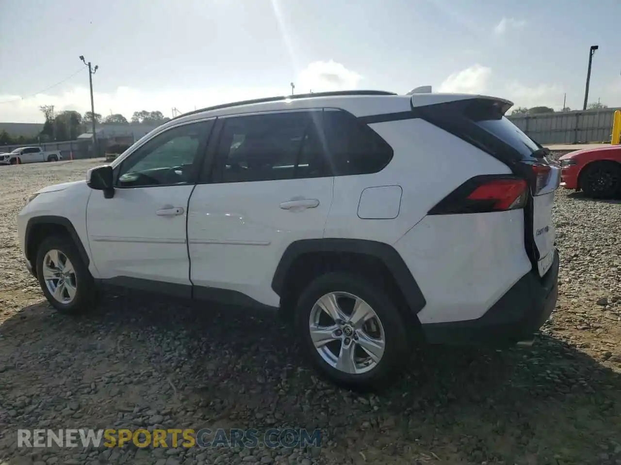 2 Photograph of a damaged car 2T3P1RFV5MC228615 TOYOTA RAV4 2021