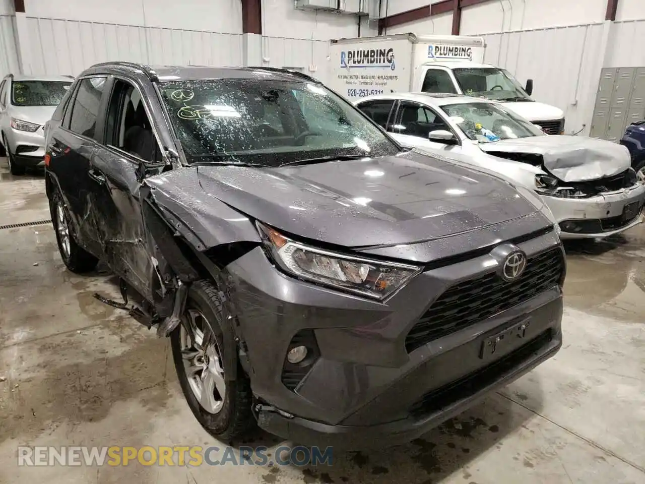 1 Photograph of a damaged car 2T3P1RFV5MC233281 TOYOTA RAV4 2021