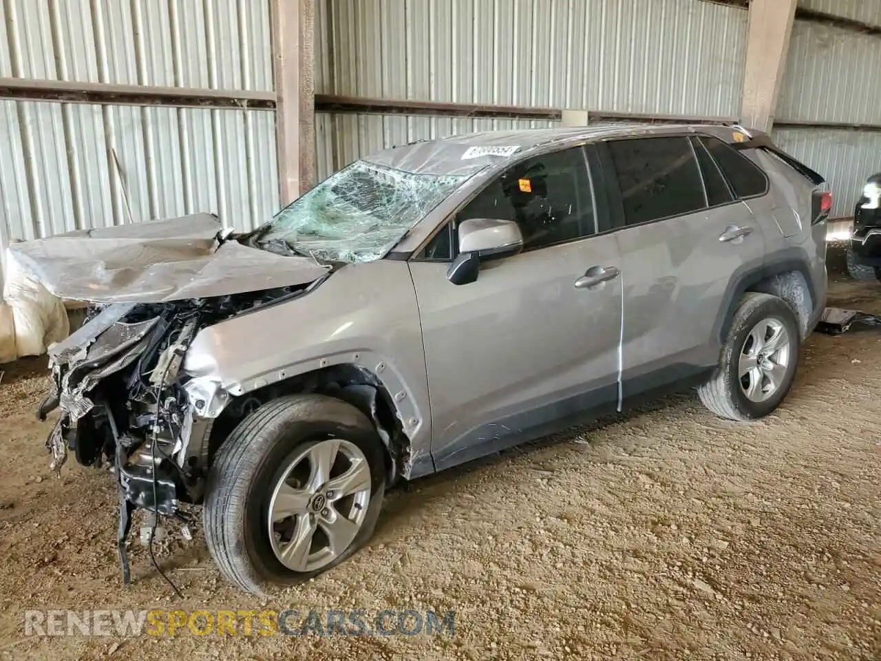 1 Photograph of a damaged car 2T3P1RFV5MW155843 TOYOTA RAV4 2021