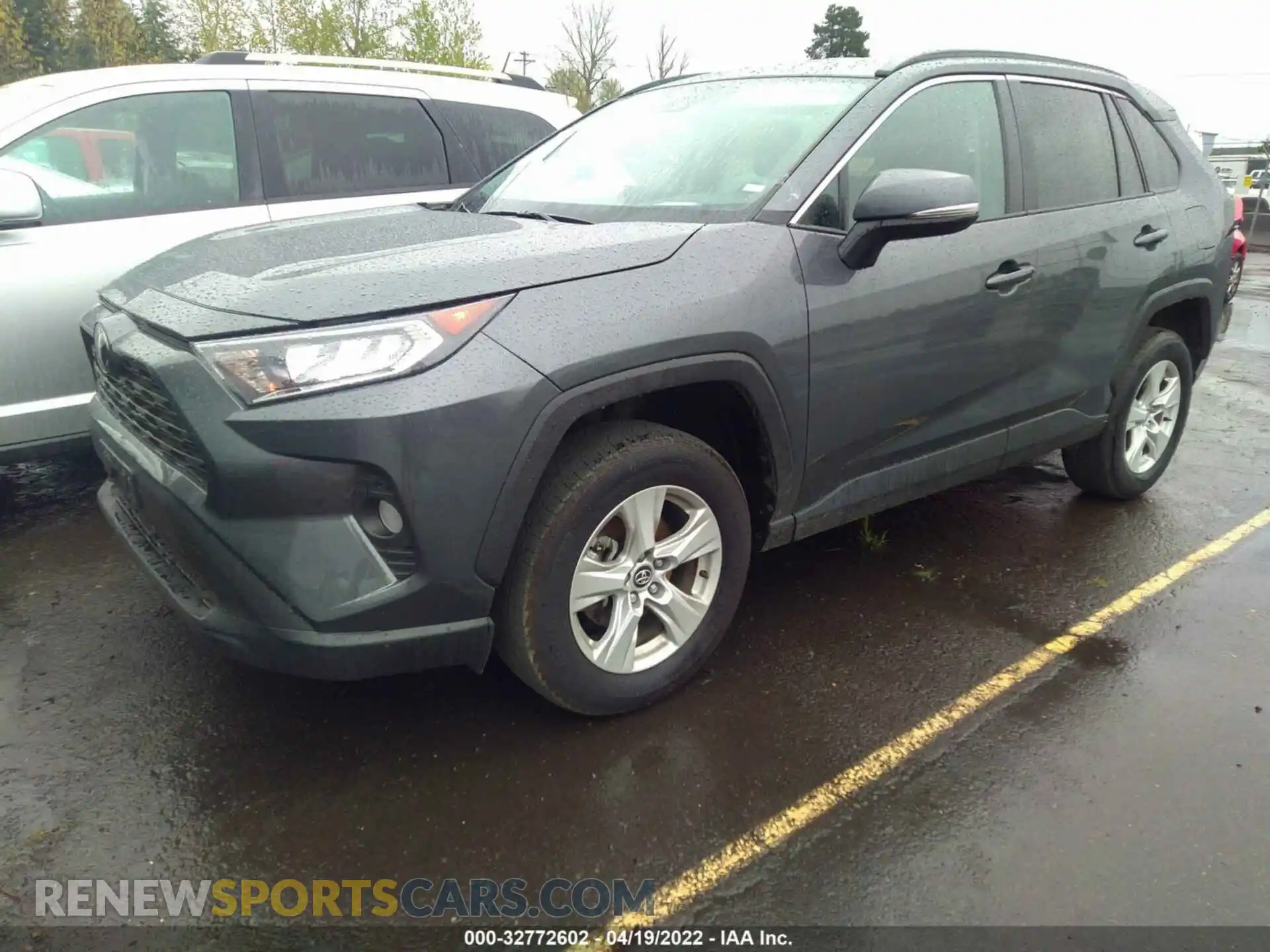 2 Photograph of a damaged car 2T3P1RFV5MW159262 TOYOTA RAV4 2021