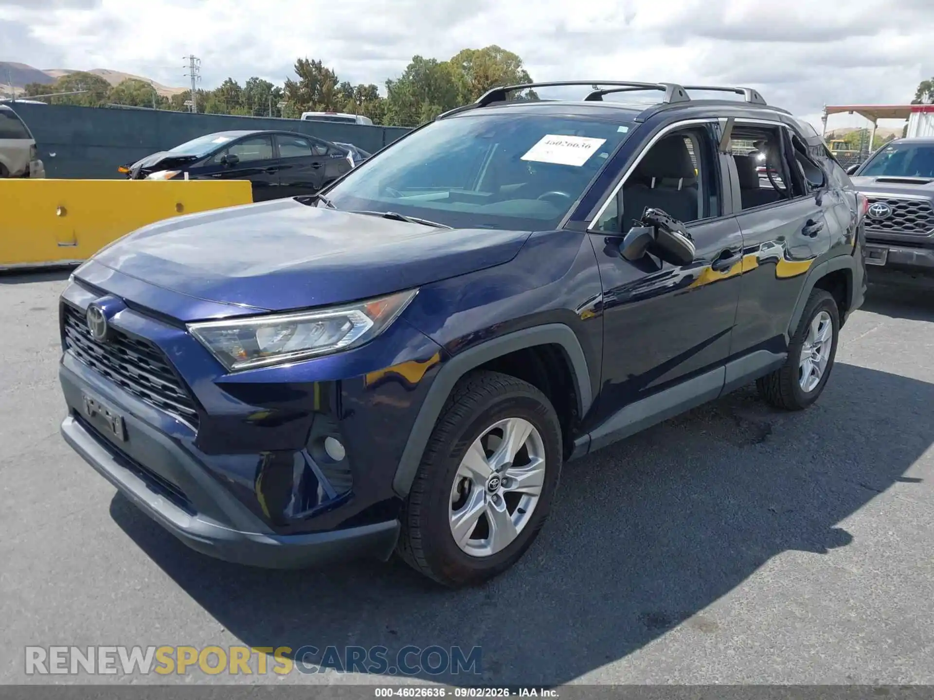 2 Photograph of a damaged car 2T3P1RFV5MW159827 TOYOTA RAV4 2021