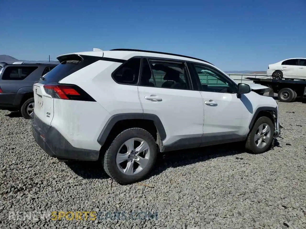 3 Photograph of a damaged car 2T3P1RFV5MW162159 TOYOTA RAV4 2021