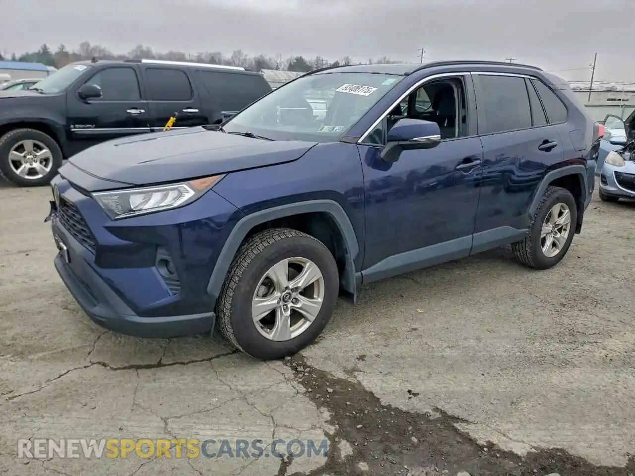 1 Photograph of a damaged car 2T3P1RFV5MW167362 TOYOTA RAV4 2021
