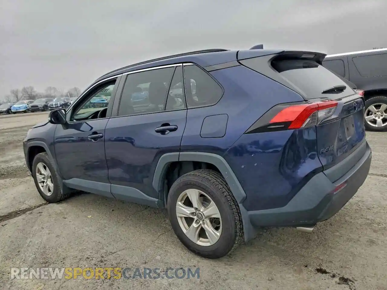 2 Photograph of a damaged car 2T3P1RFV5MW167362 TOYOTA RAV4 2021
