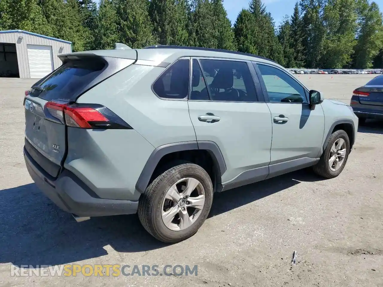 3 Photograph of a damaged car 2T3P1RFV5MW218343 TOYOTA RAV4 2021