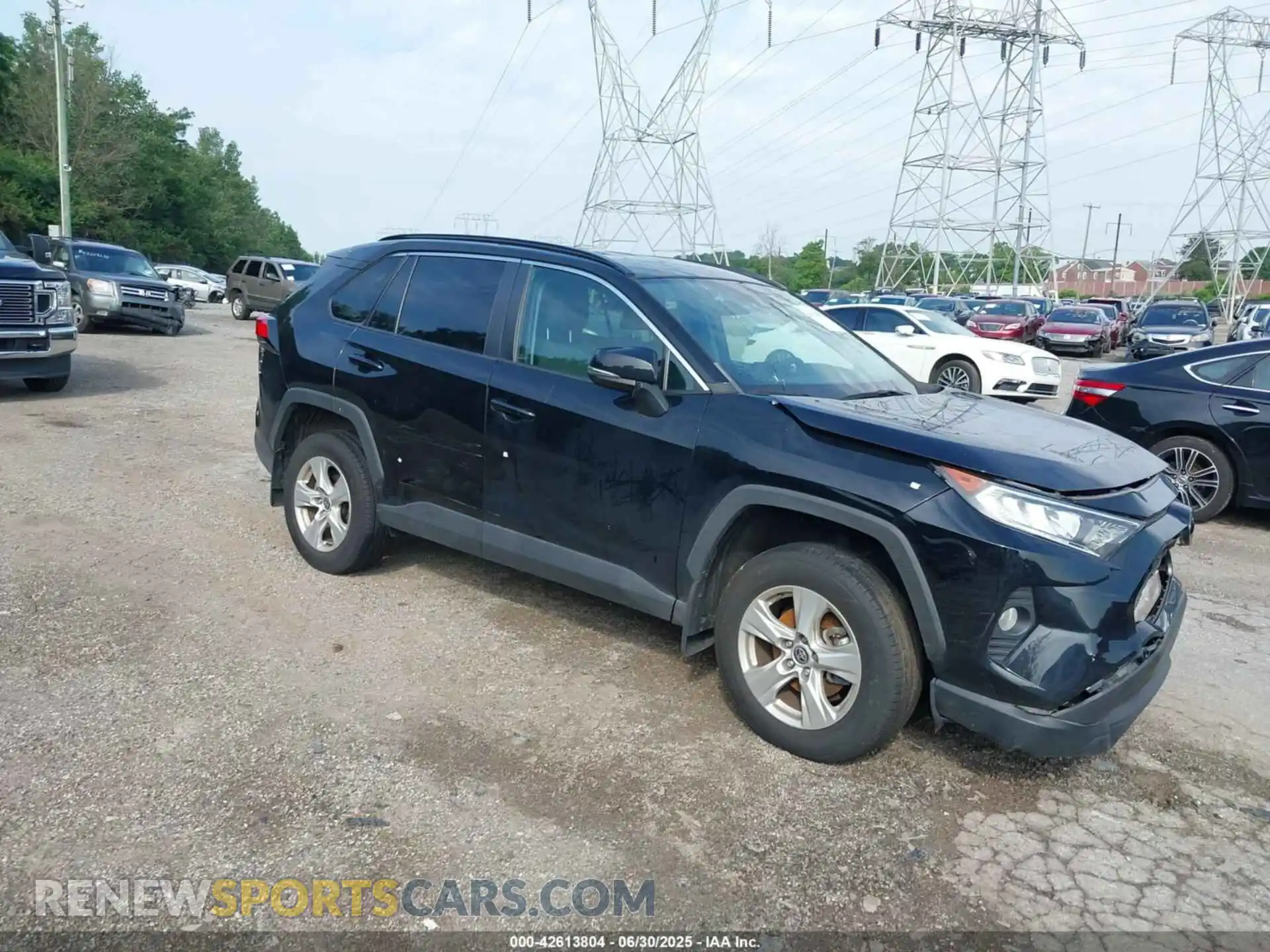 1 Photograph of a damaged car 2T3P1RFV5MW228015 TOYOTA RAV4 2021