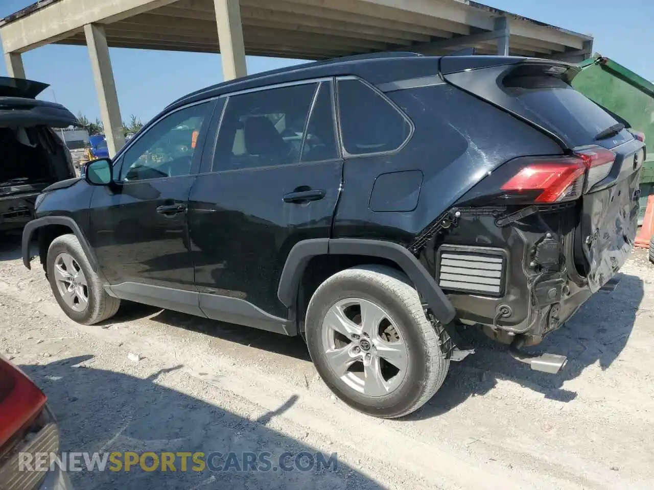 2 Photograph of a damaged car 2T3P1RFV5MW237443 TOYOTA RAV4 2021