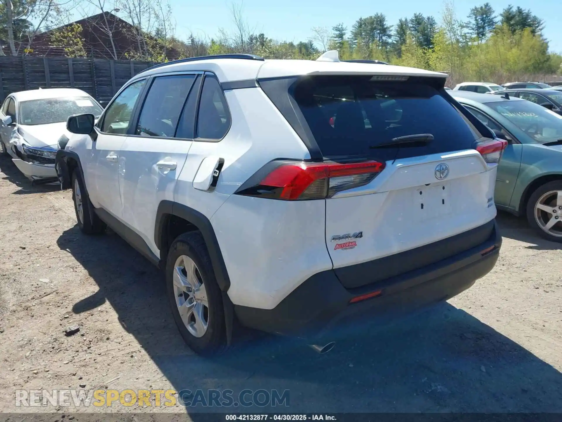 3 Photograph of a damaged car 2T3P1RFV6MC149762 TOYOTA RAV4 2021
