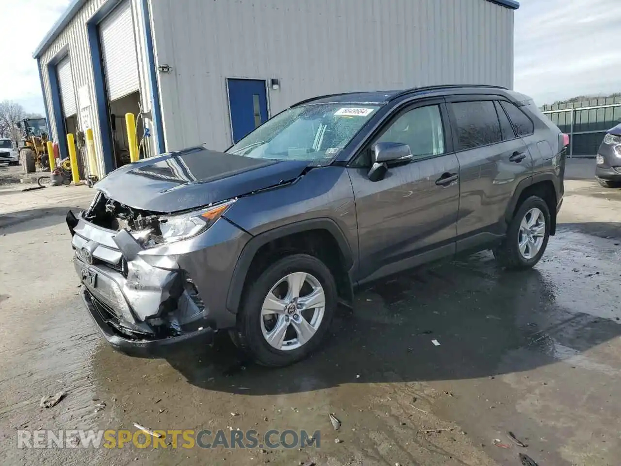 1 Photograph of a damaged car 2T3P1RFV6MC192305 TOYOTA RAV4 2021