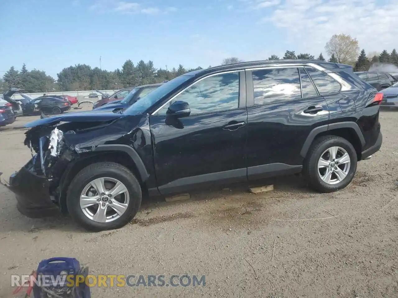 1 Photograph of a damaged car 2T3P1RFV6MC230292 TOYOTA RAV4 2021